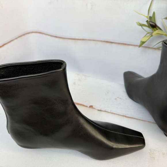 Black Ankle Boots for Women - Picture 8 of 14